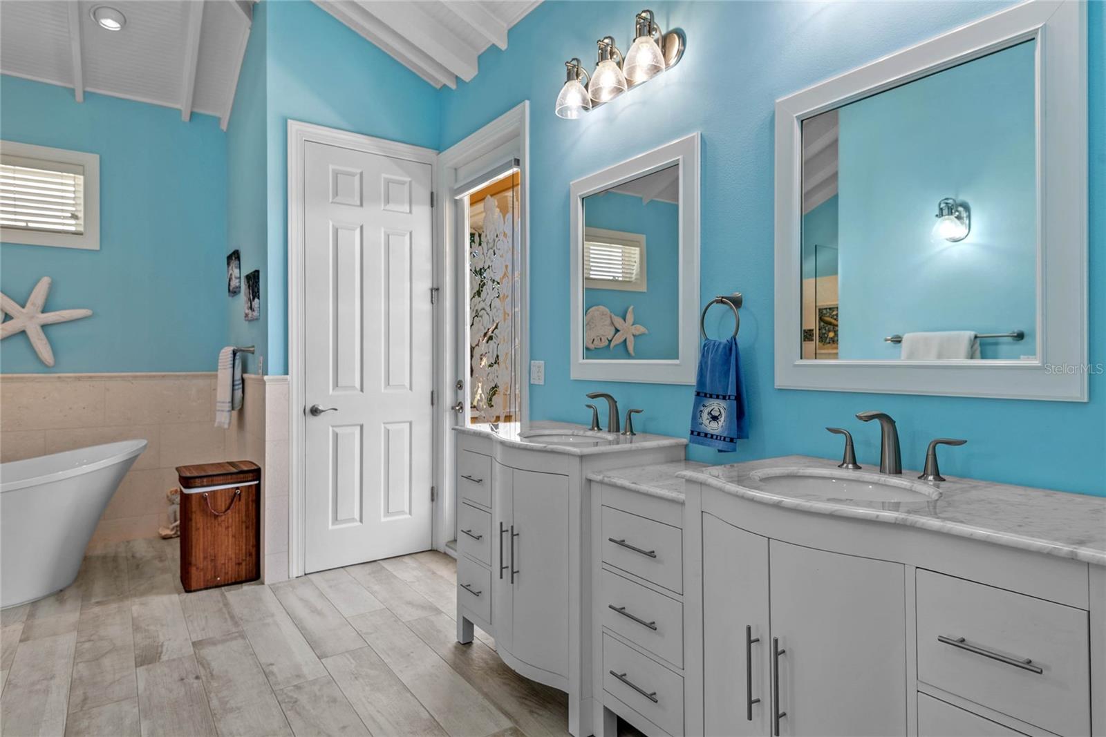 O6336001 Property Photo