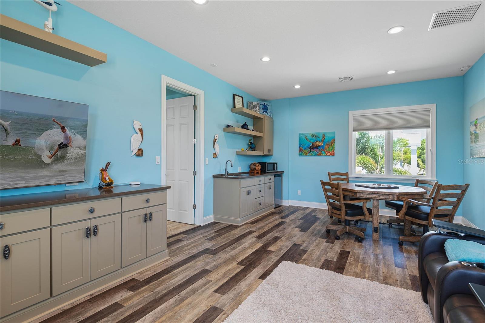 O6336001 Property Photo