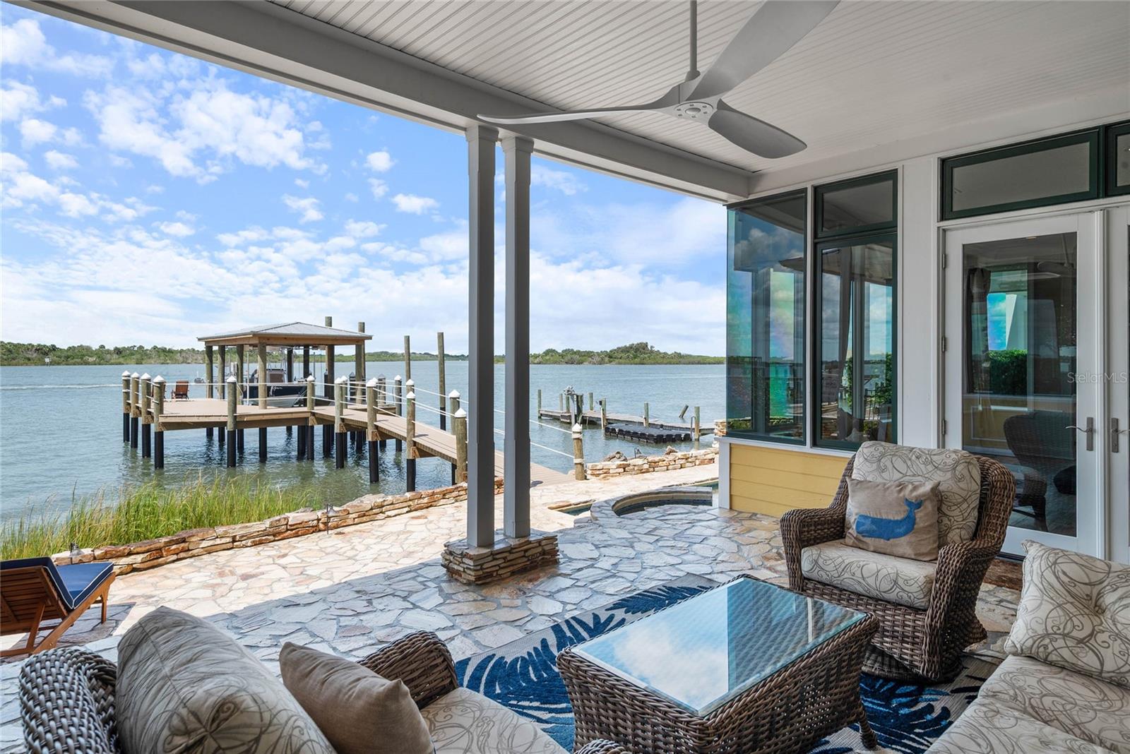 O6336001 Property Photo