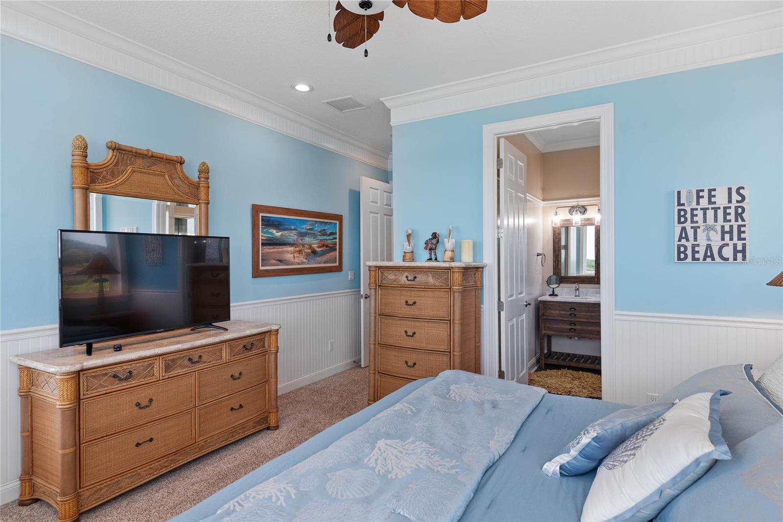 O6336001 Property Photo