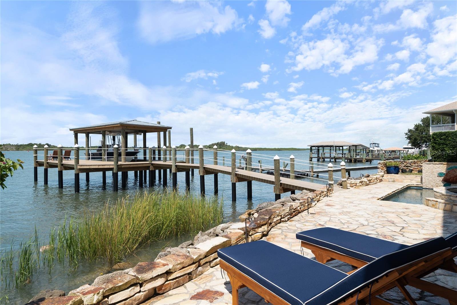 O6336001 Property Photo