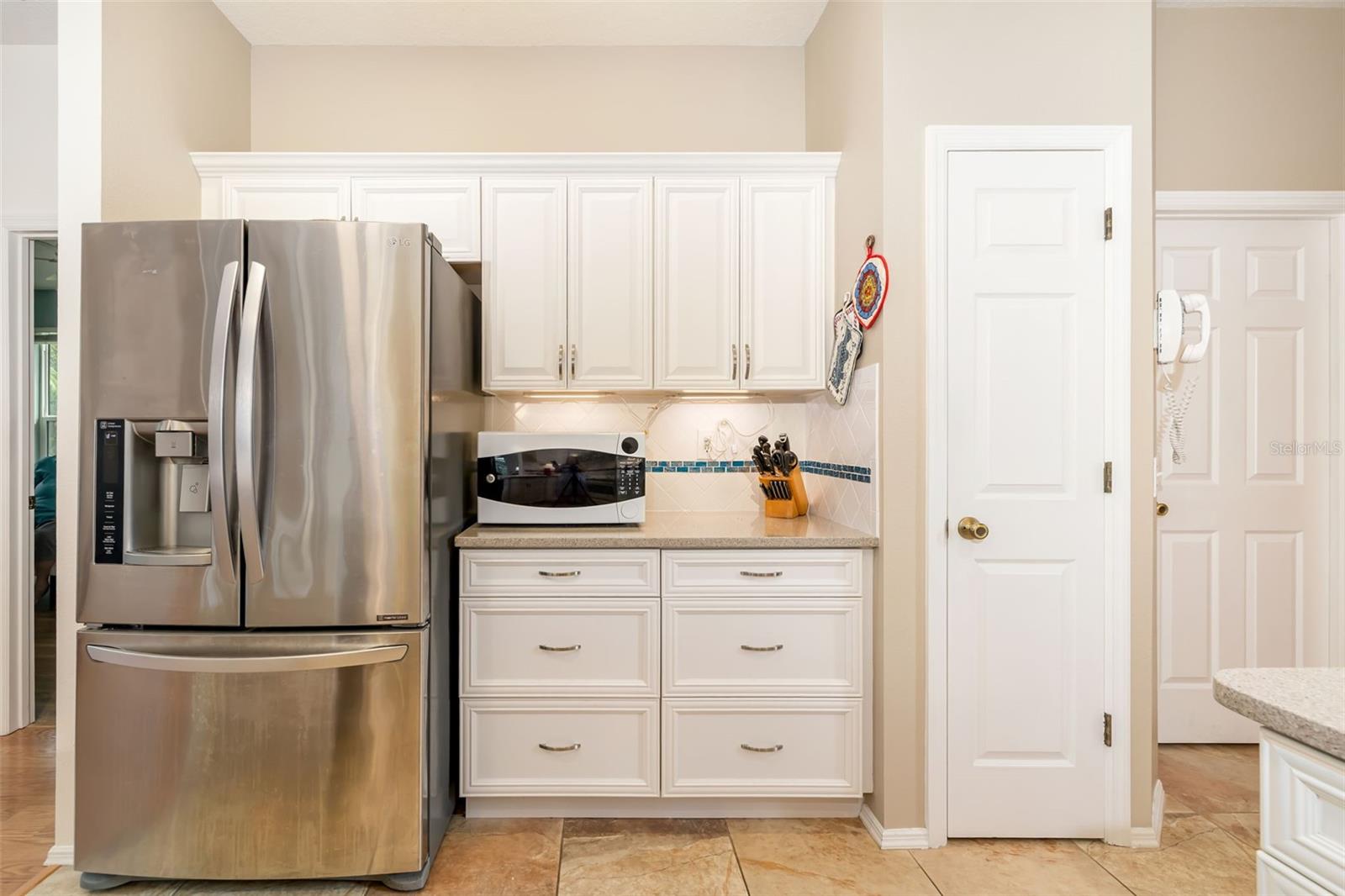 A4662109 Property Photo