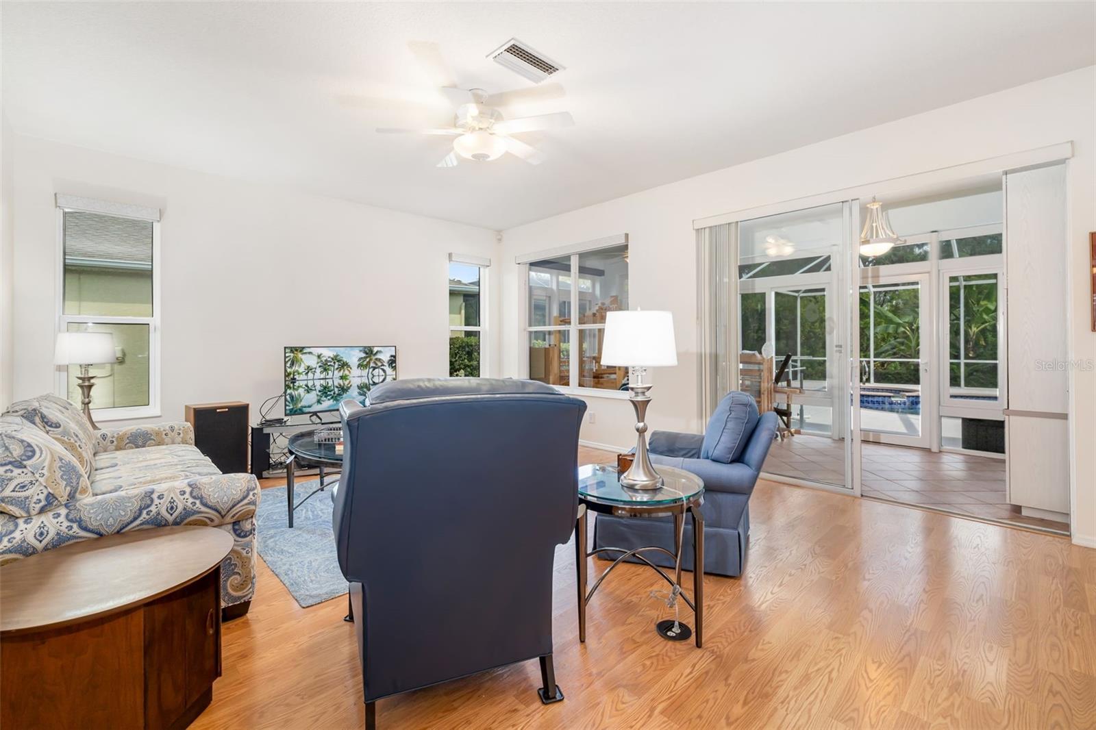 A4662109 Property Photo