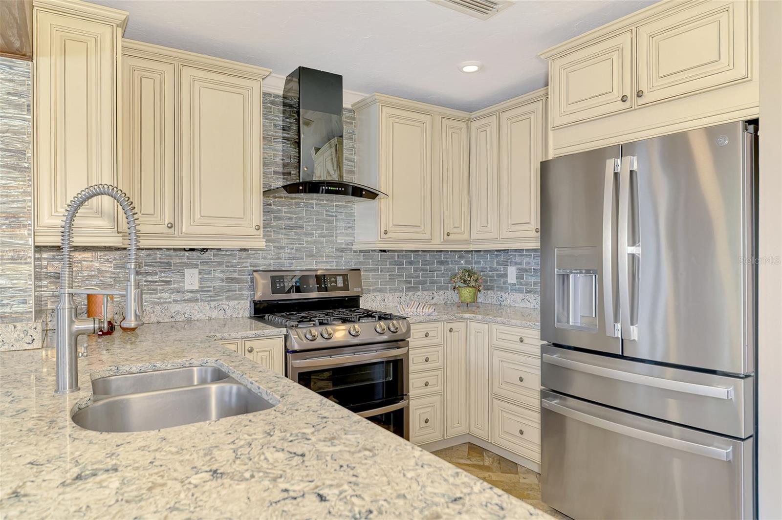 1630 PORPOISE RD, VENICE, FL, 34293