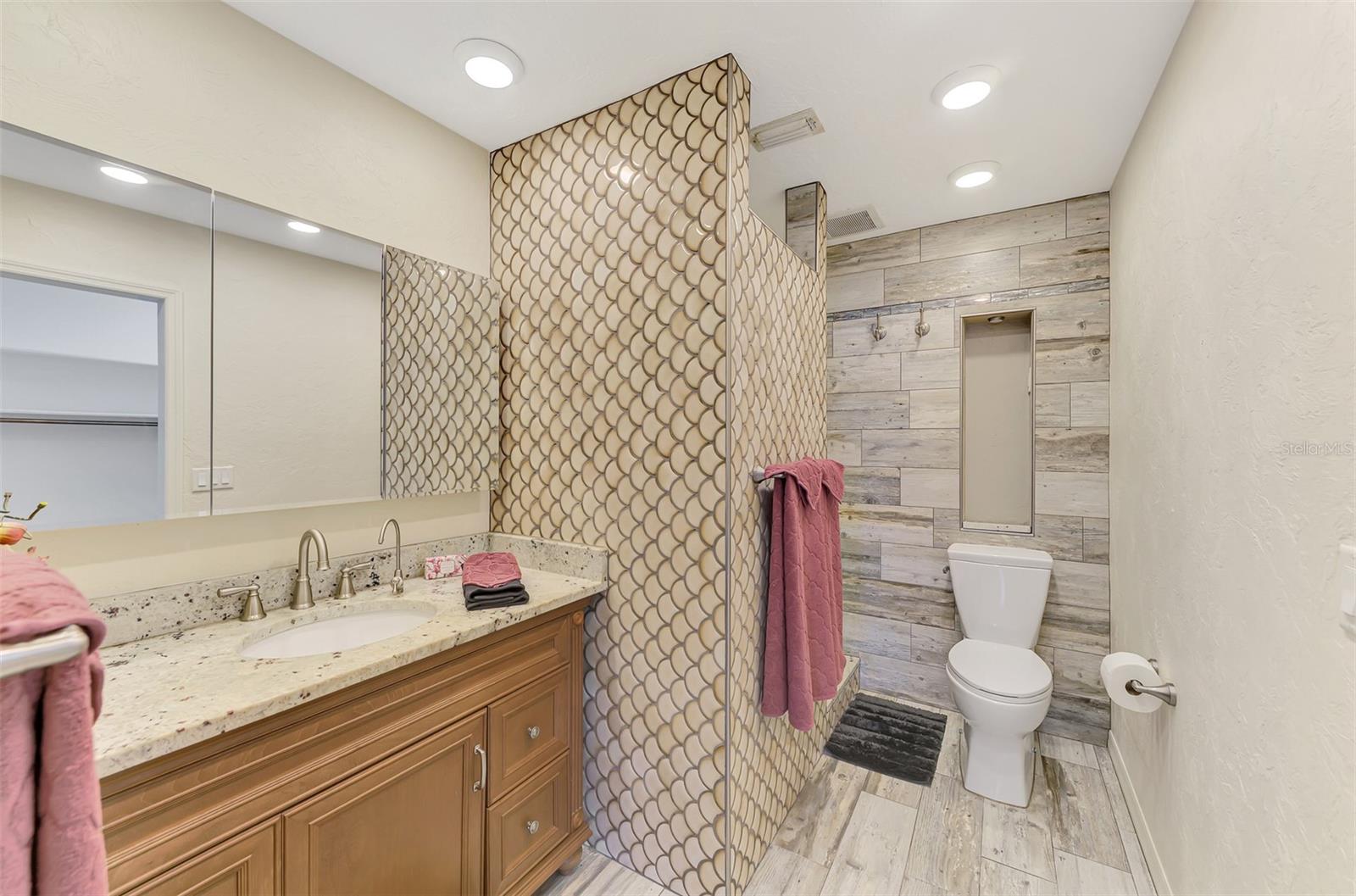 1630 PORPOISE RD, VENICE, FL, 34293