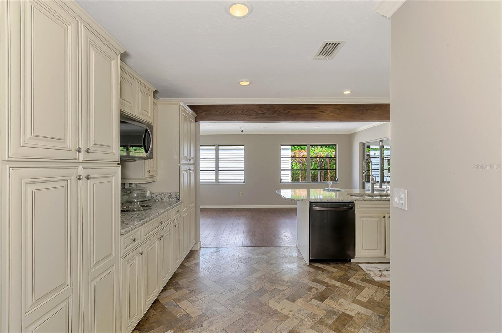 1630 PORPOISE RD, VENICE, FL, 34293