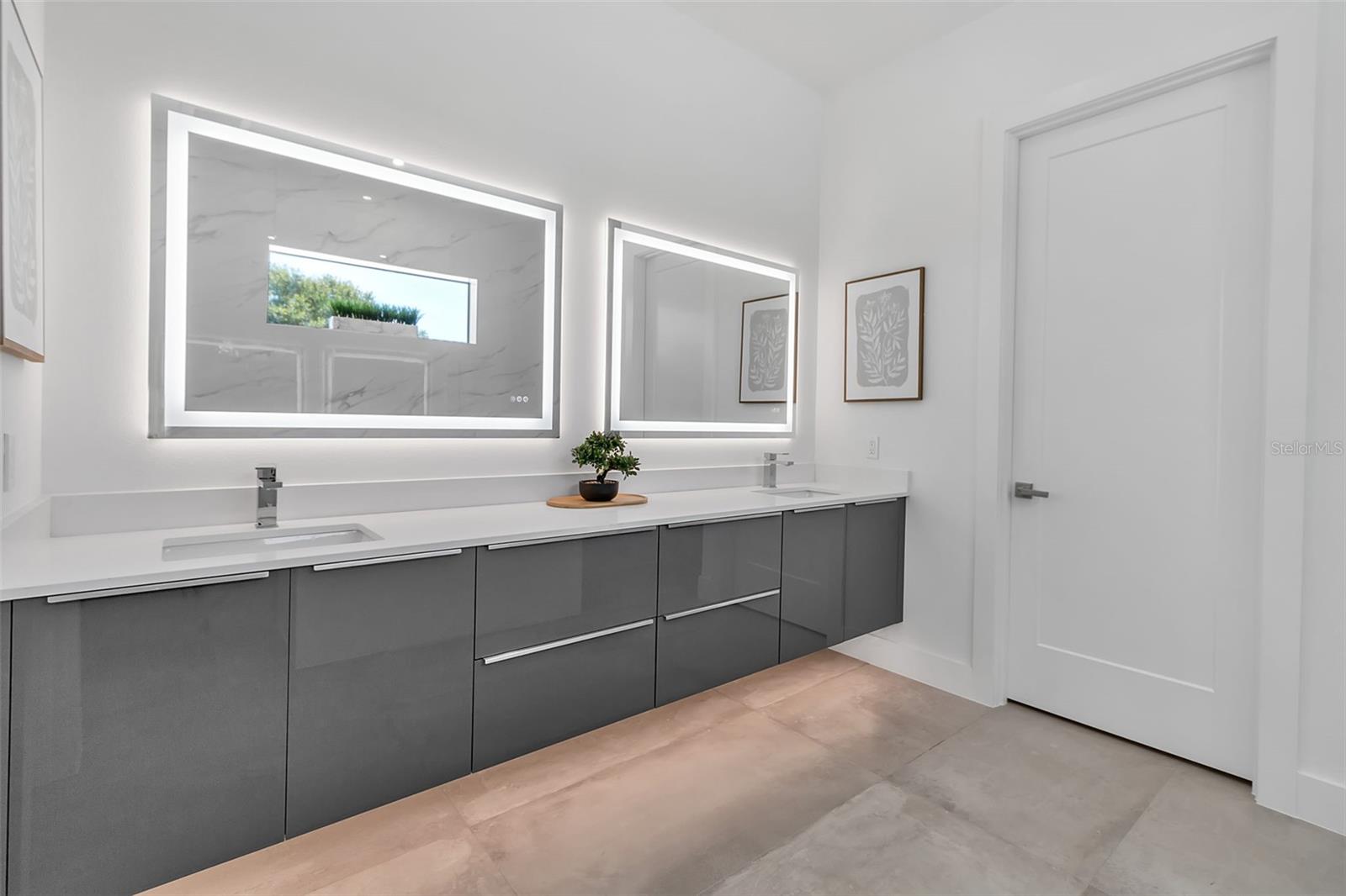A4662120 Property Photo