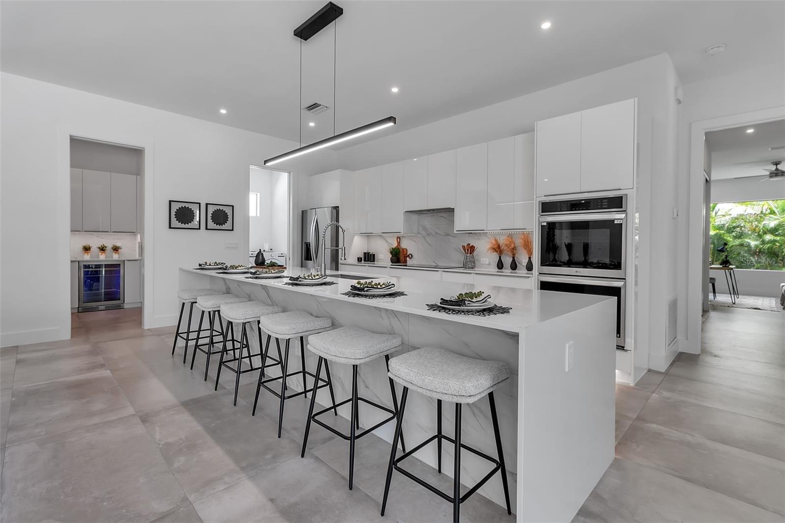 A4662120 Property Photo