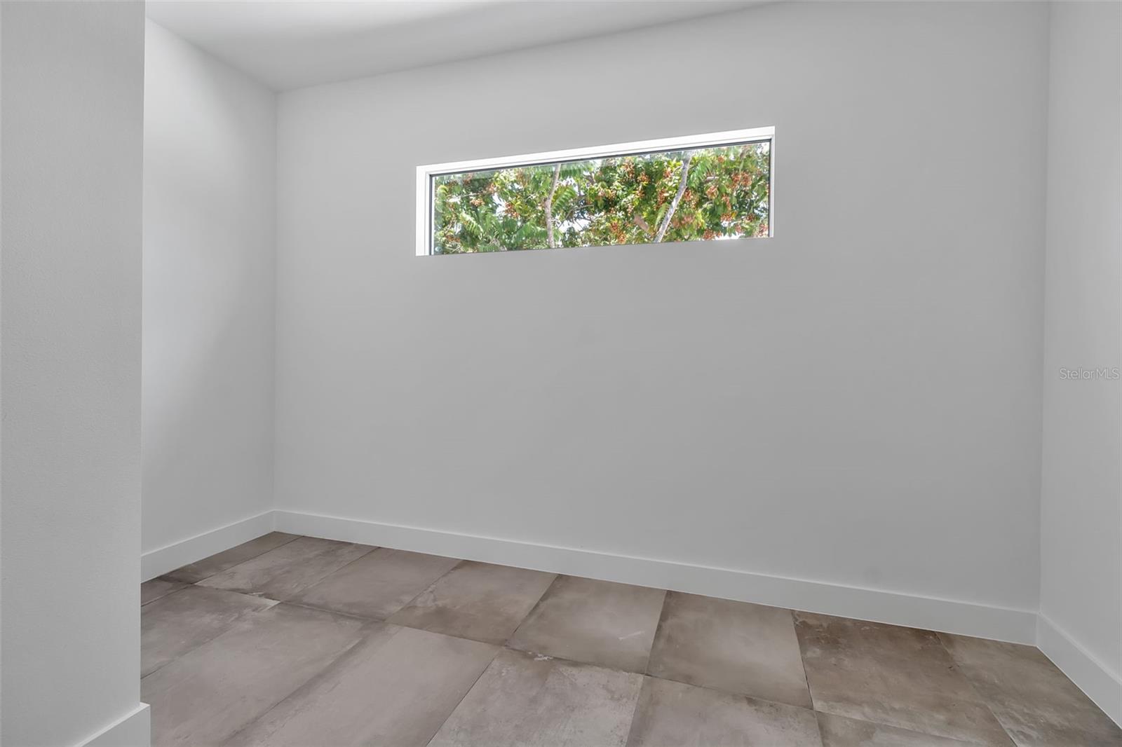 A4662120 Property Photo
