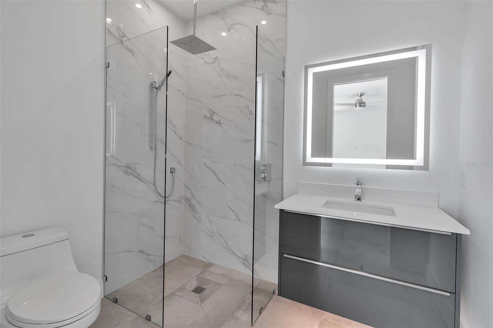 A4662120 Property Photo