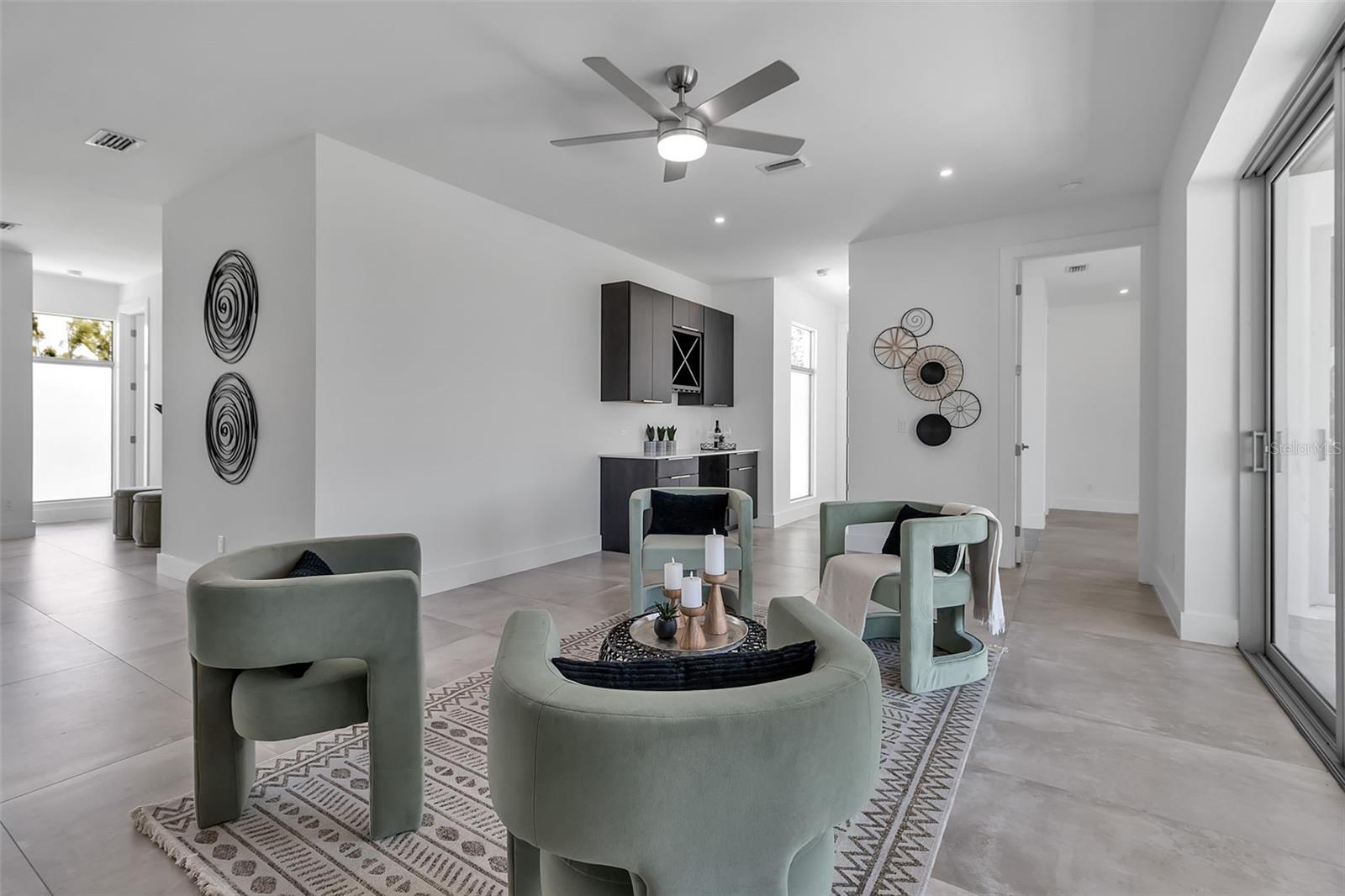 A4662120 Property Photo