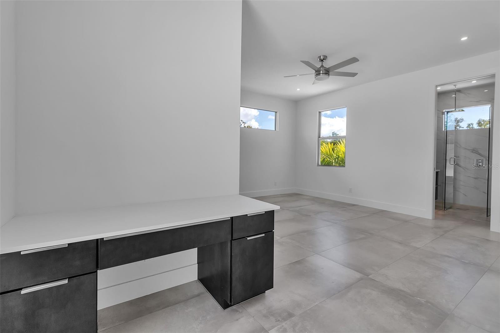 A4662120 Property Photo