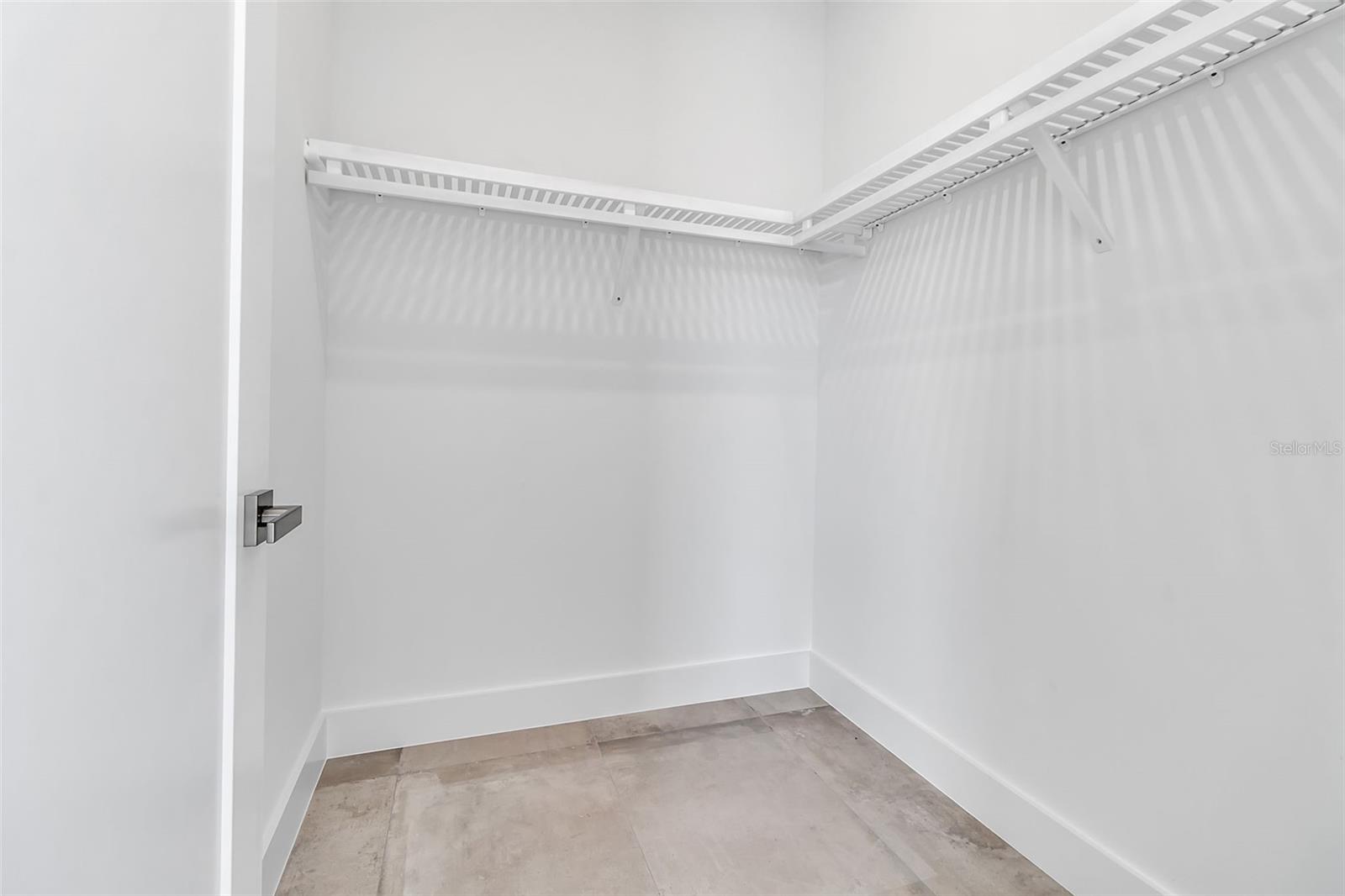 A4662120 Property Photo