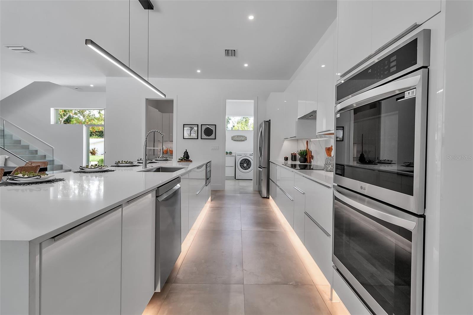 A4662120 Property Photo
