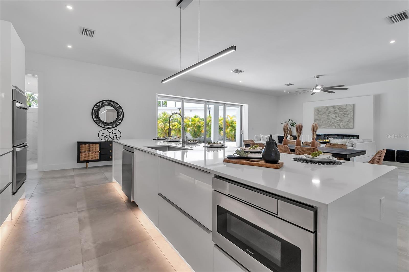 A4662120 Property Photo