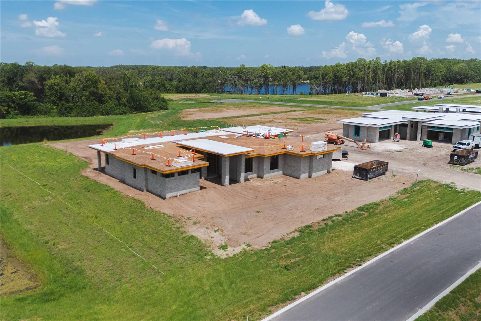 TB8417693 Property Photo