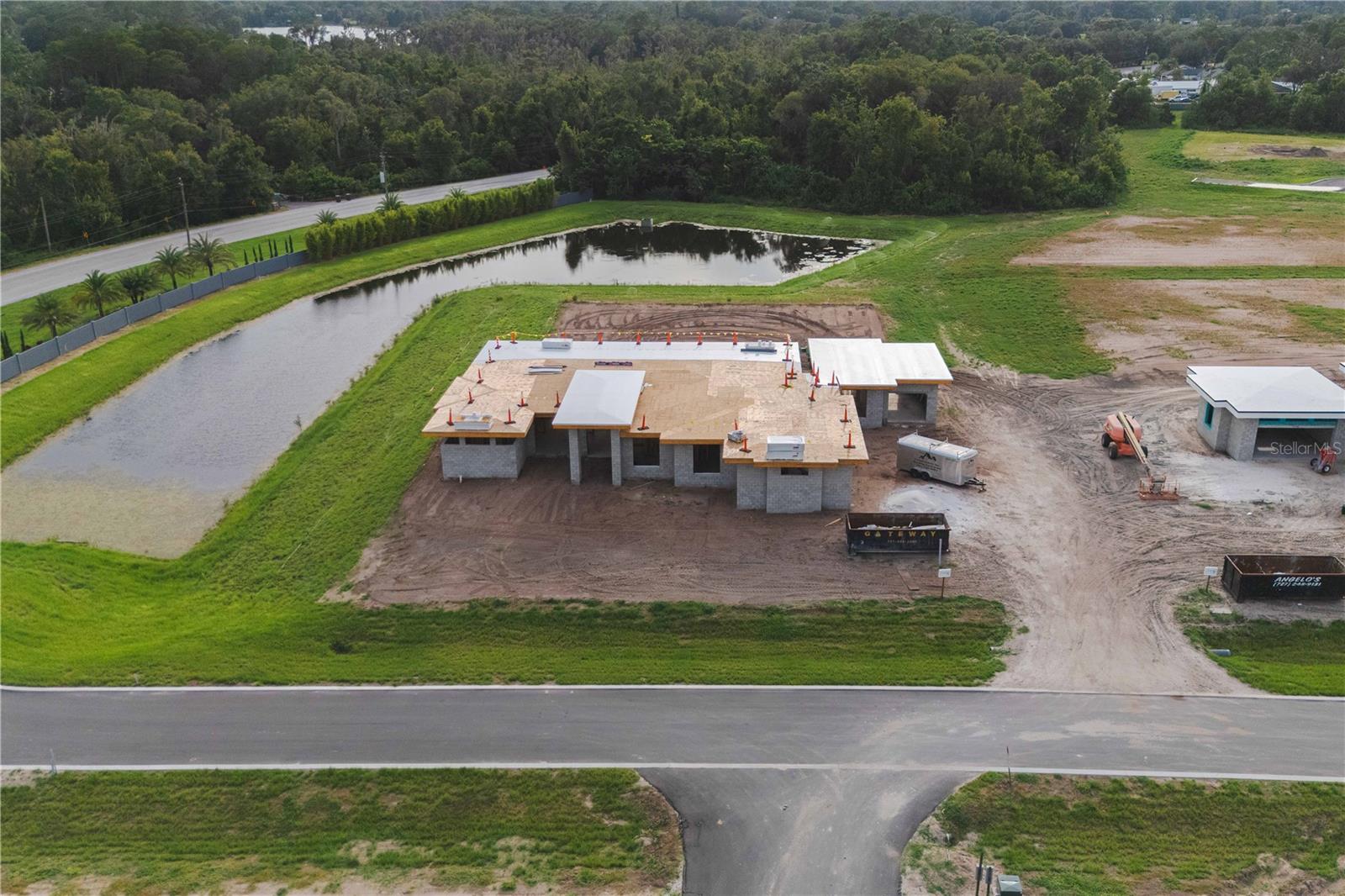 TB8417693 Property Photo