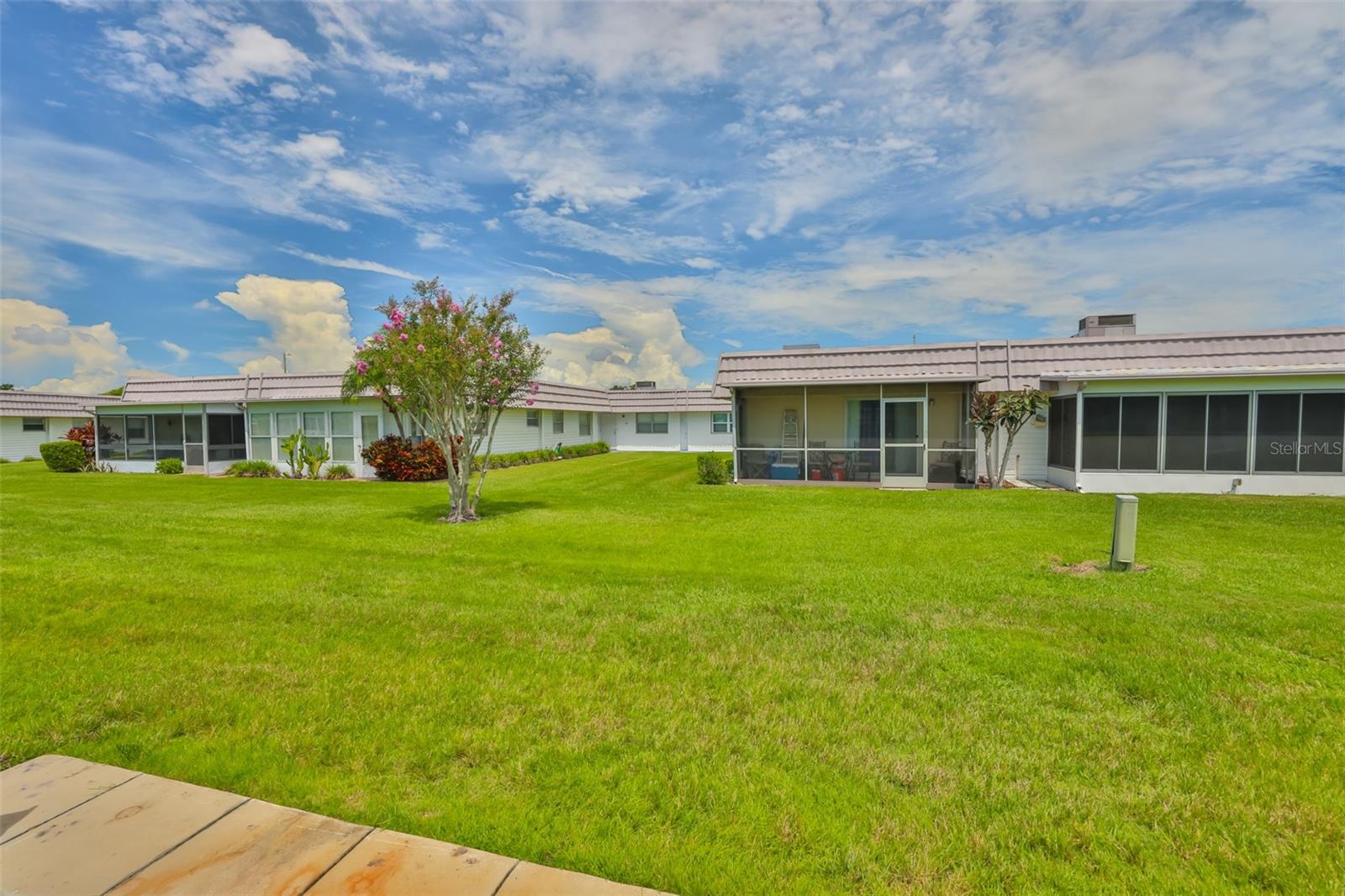 TB8417718 Property Photo