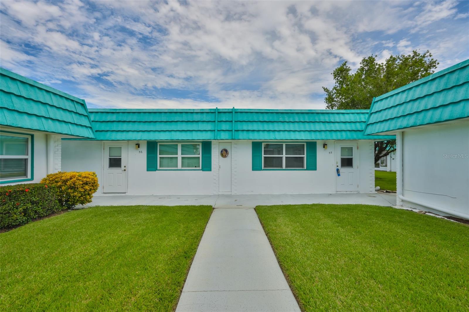 TB8417718 Property Photo