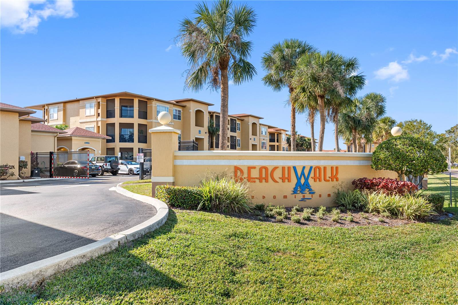 4323 BAYSIDE VILLAGE DR #202