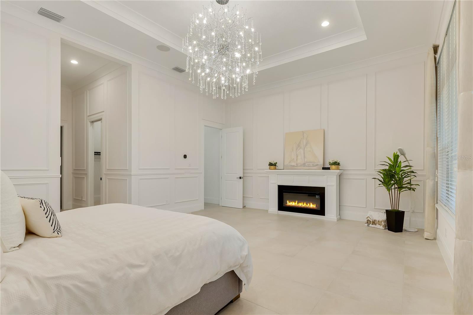 O6336142 Property Photo