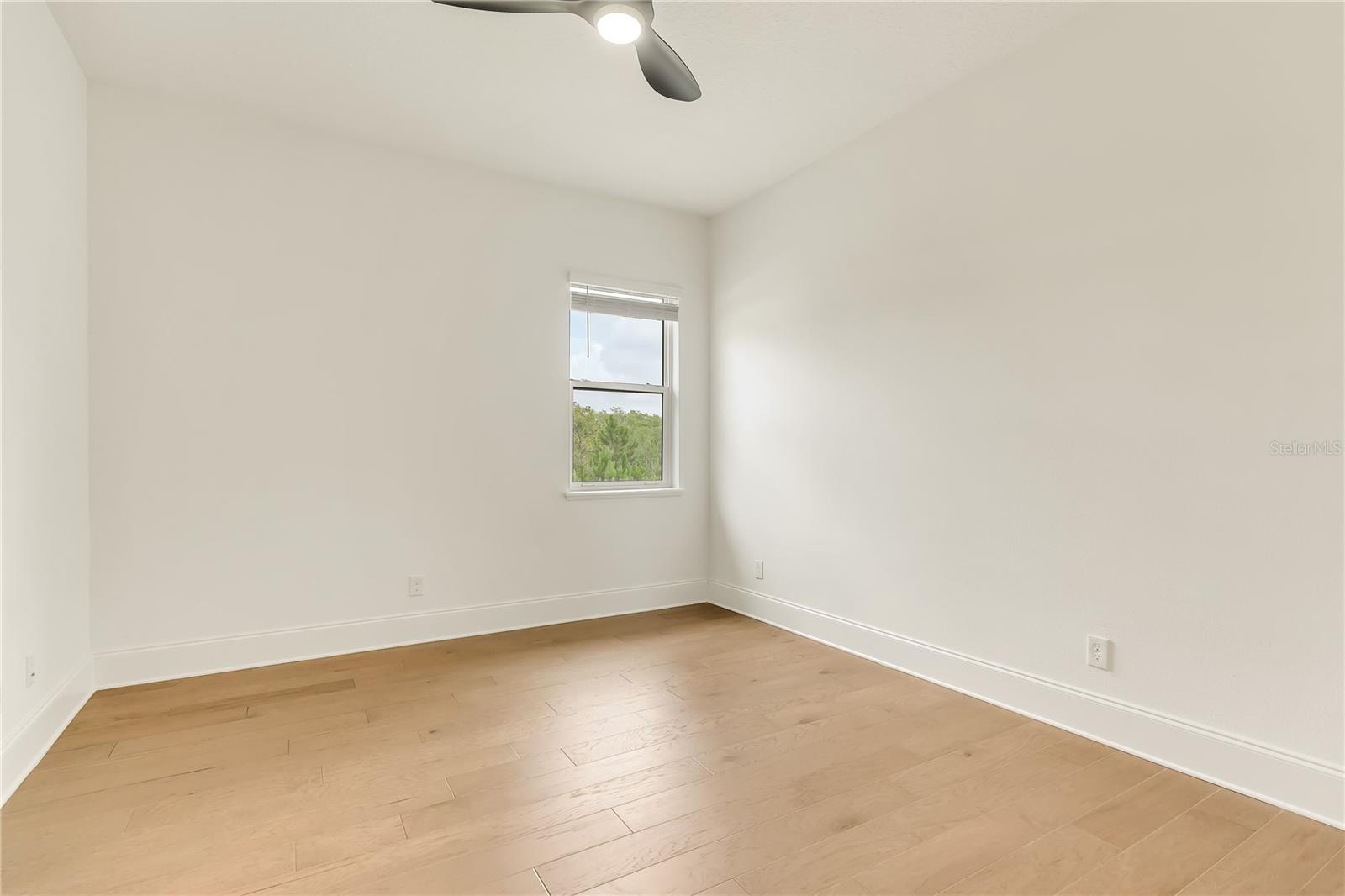 O6336142 Property Photo