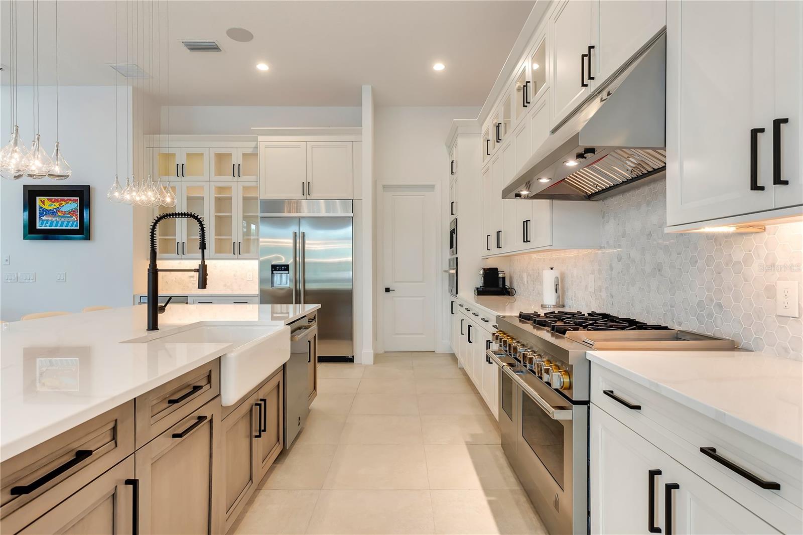 O6336142 Property Photo