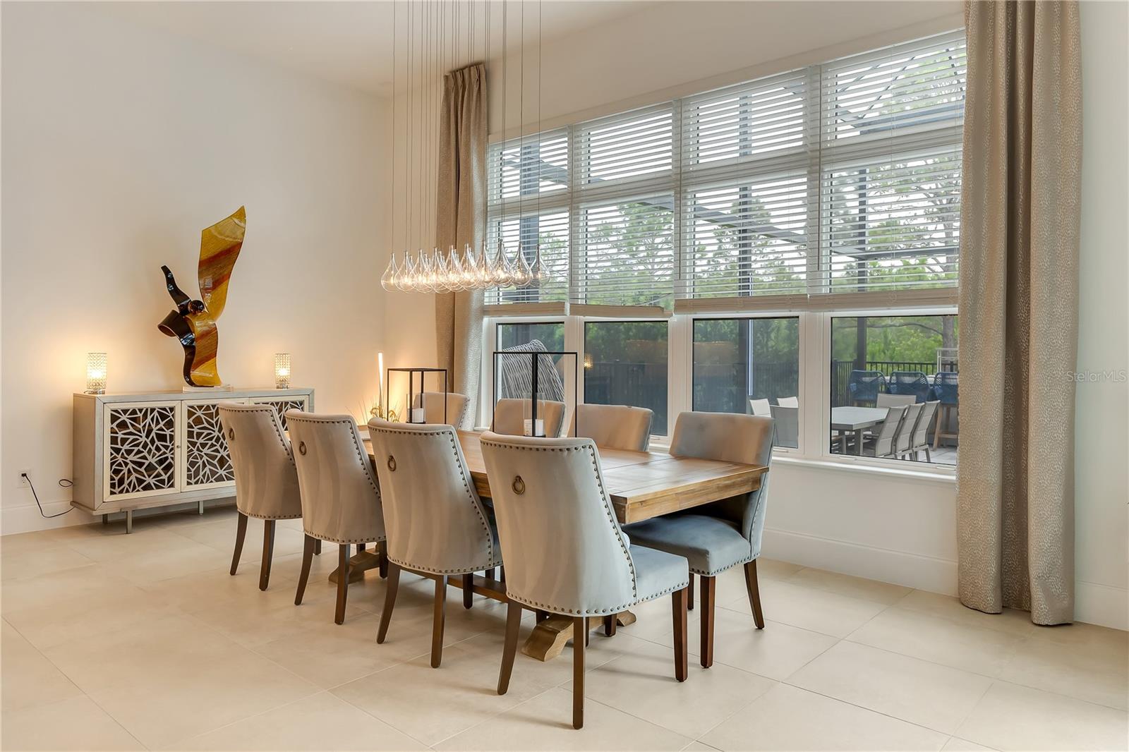 O6336142 Property Photo