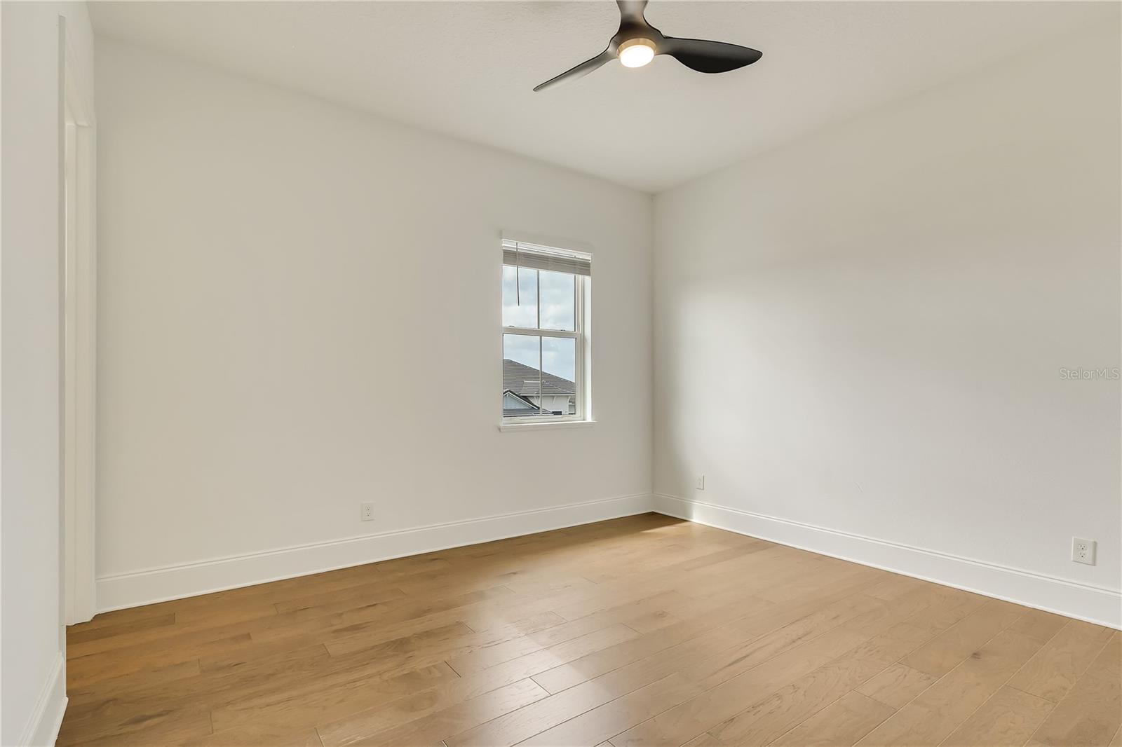 O6336142 Property Photo