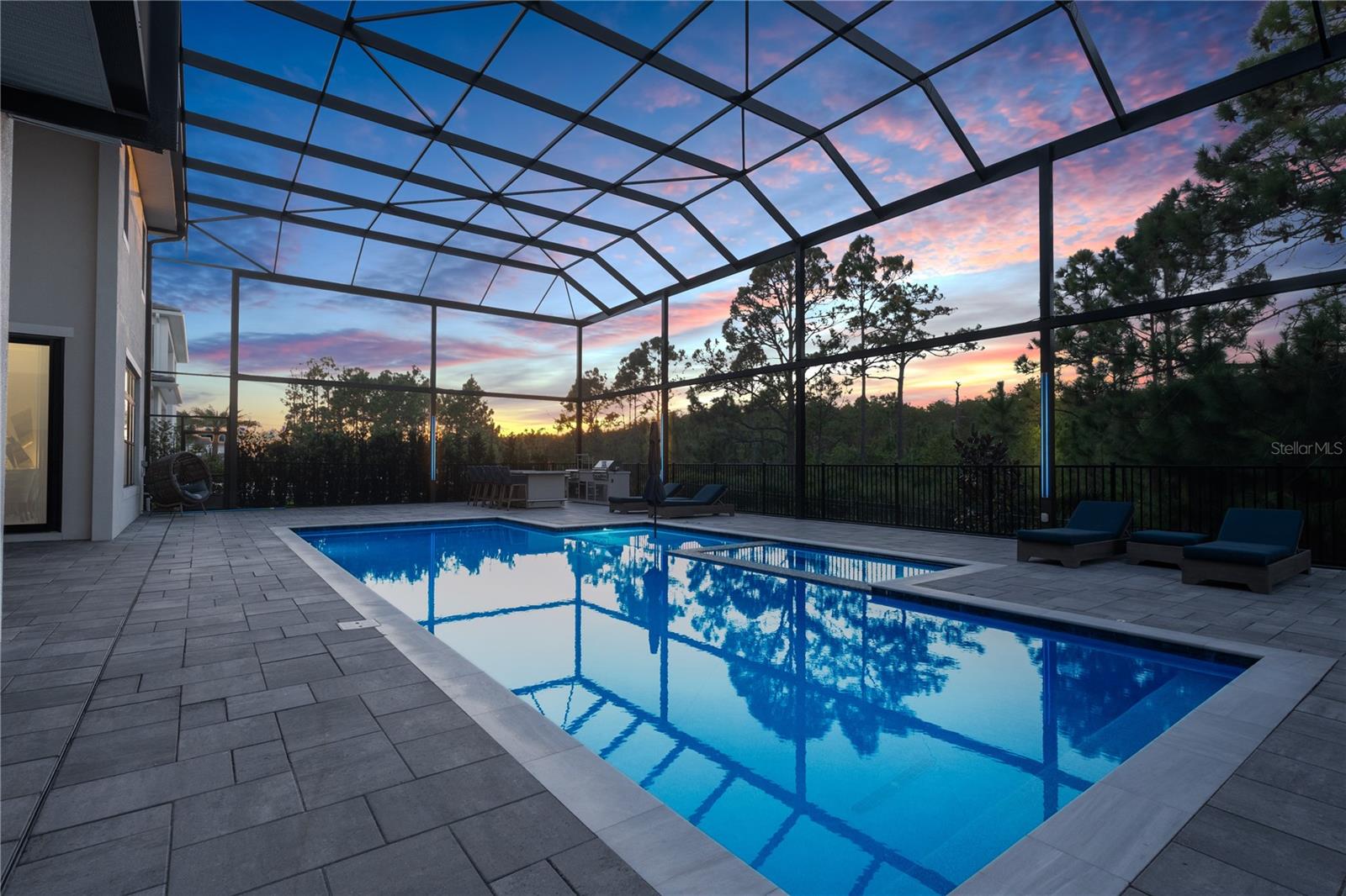 O6336142 Property Photo