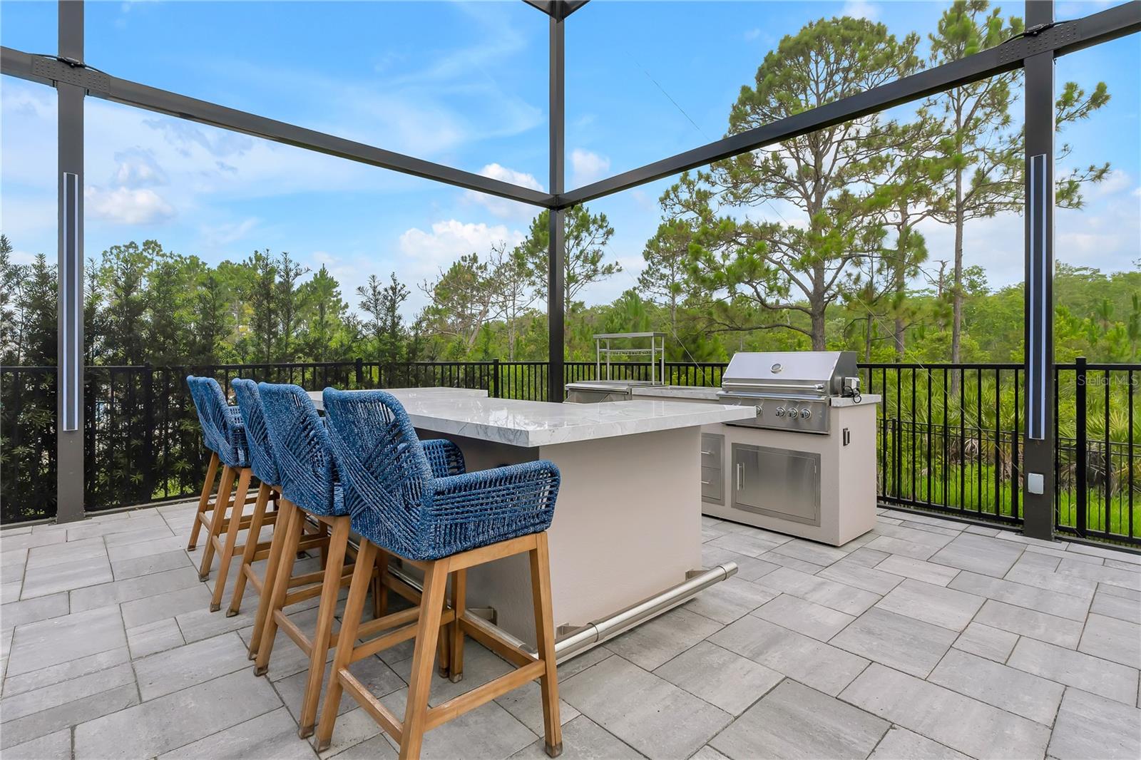 O6336142 Property Photo