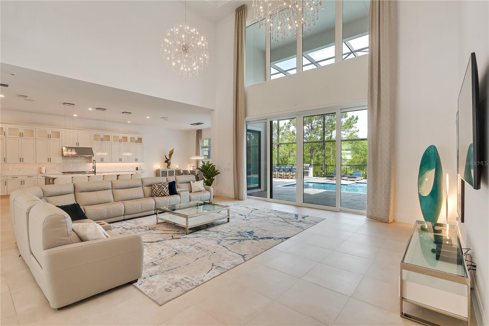 O6336142 Property Photo