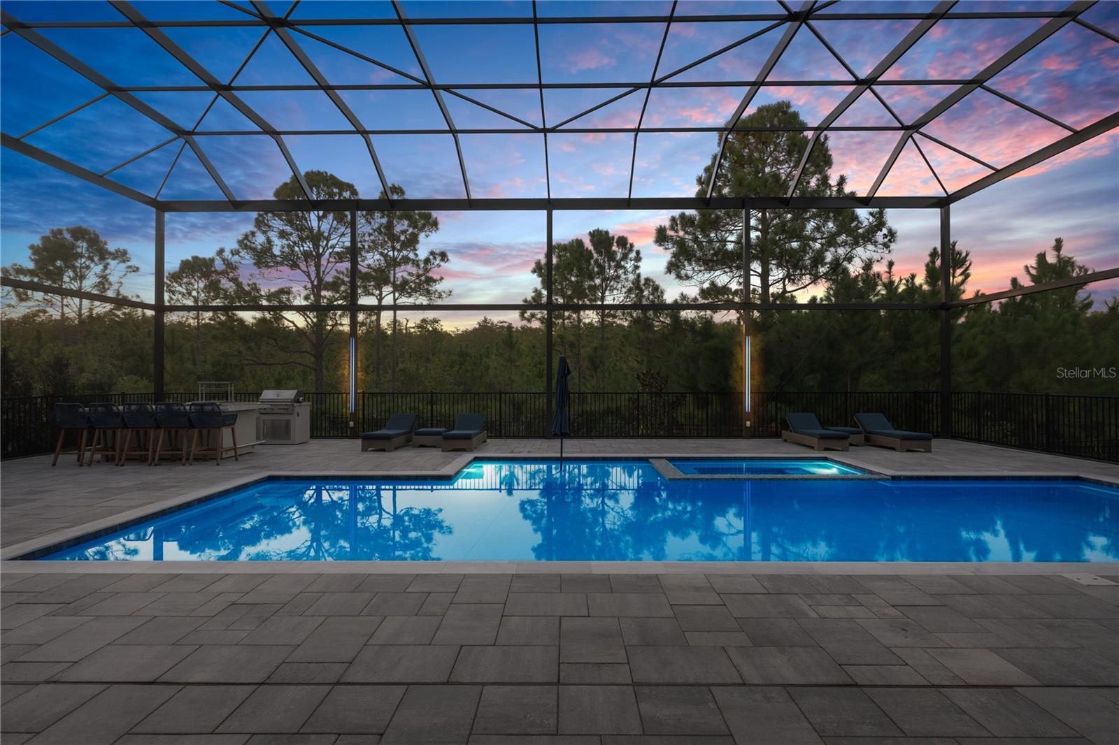 O6336142 Property Photo