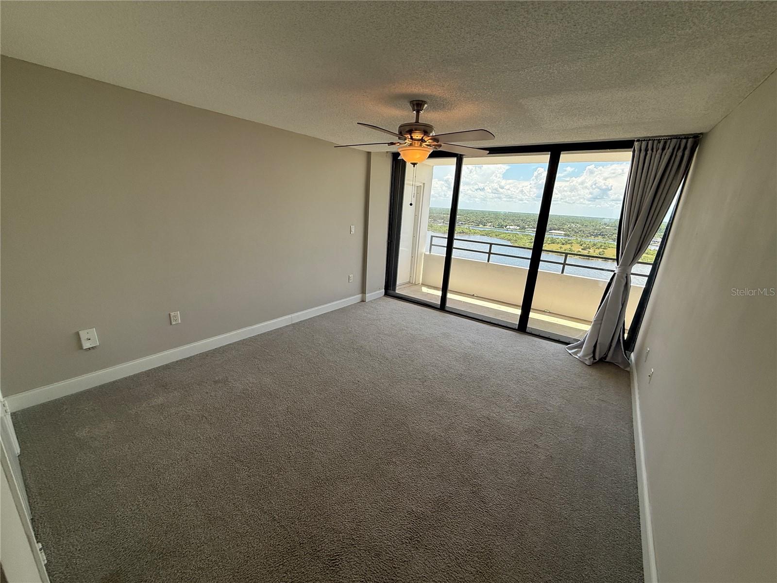 1601 1601 N CENTRAL PH 4 #PH-4, FLAGLER BEACH, FL, 32136