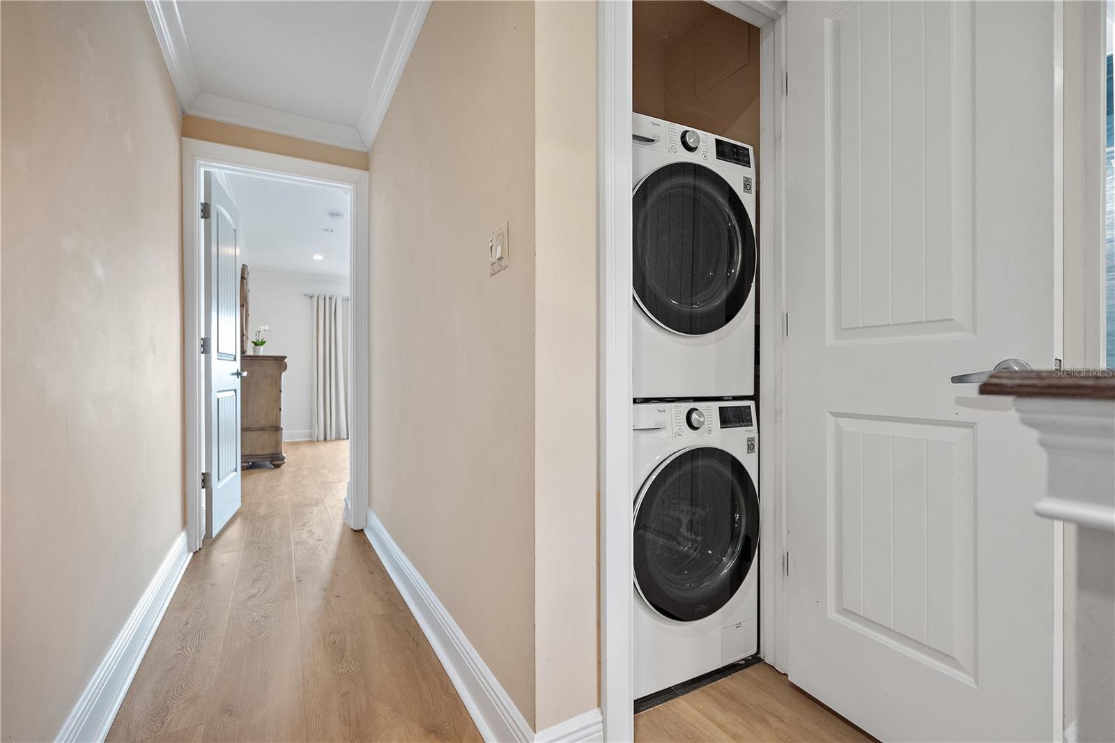 In-unit washer and dryer (2nd floor)