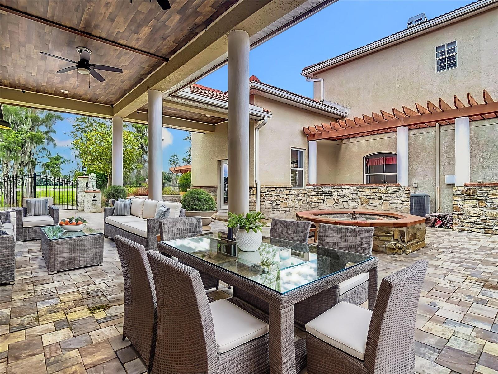 TB8417848 Property Photo