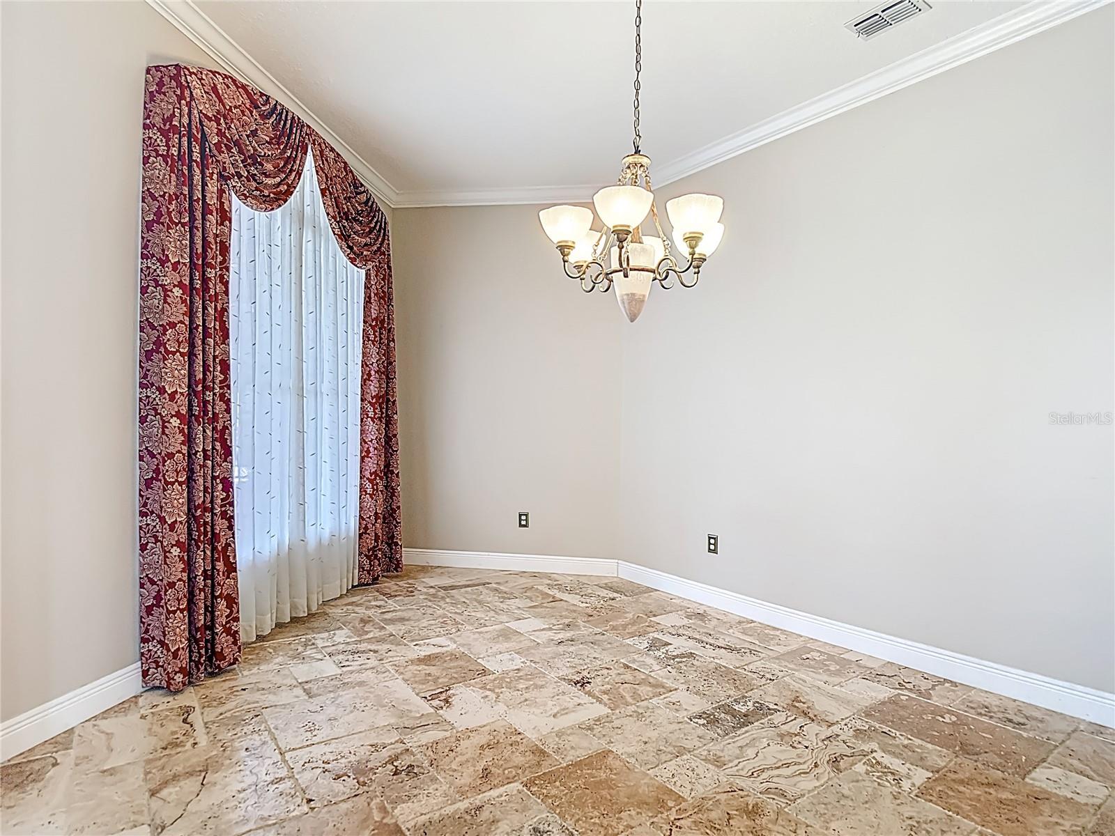 TB8417848 Property Photo