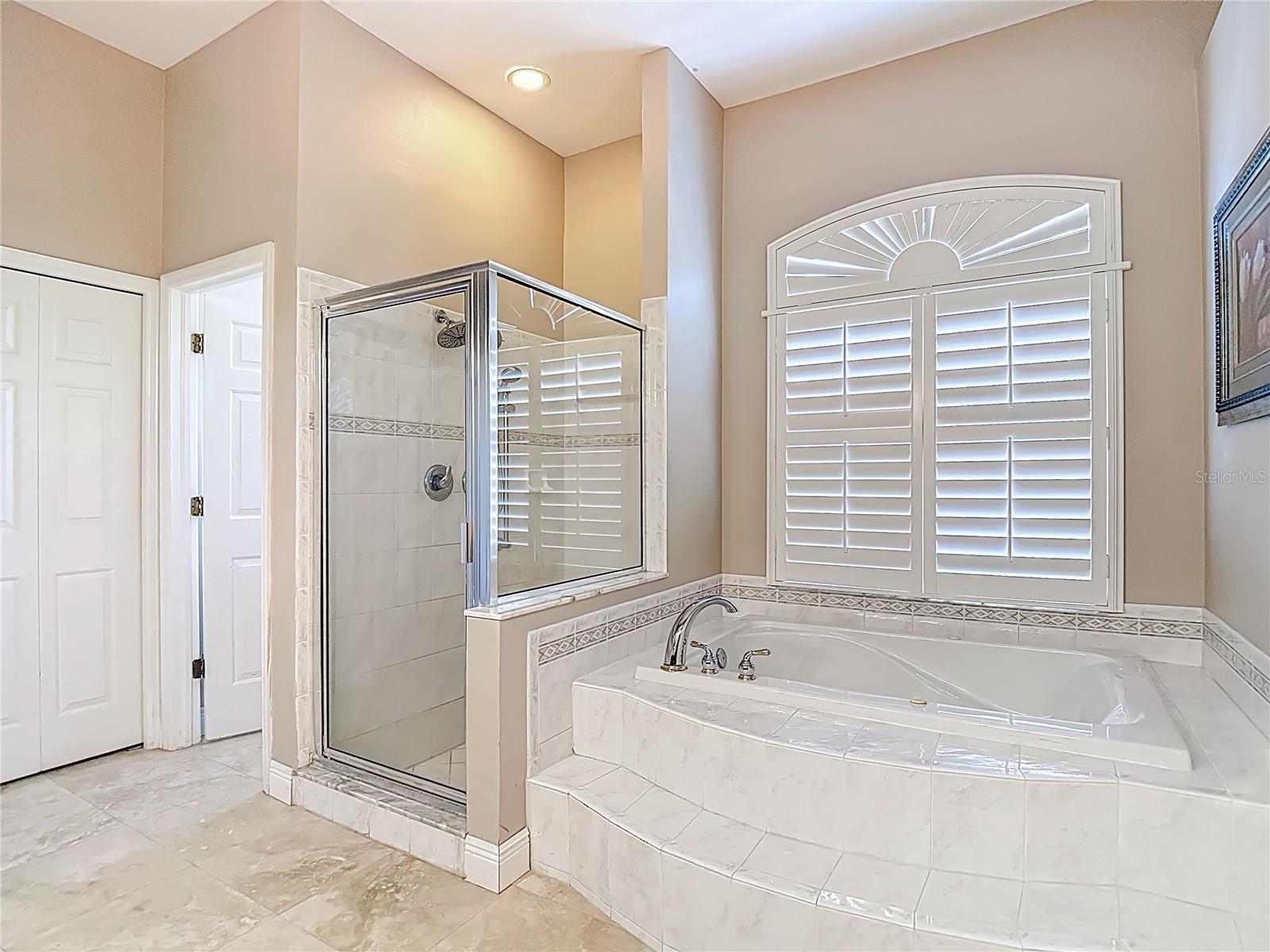 TB8417848 Property Photo