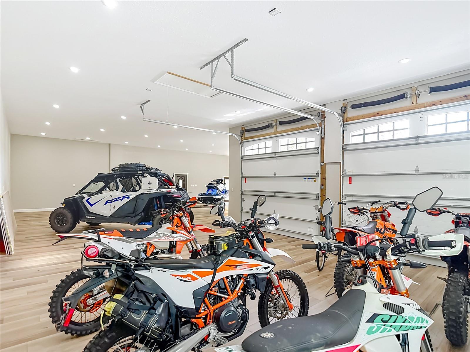 TB8417848 Property Photo