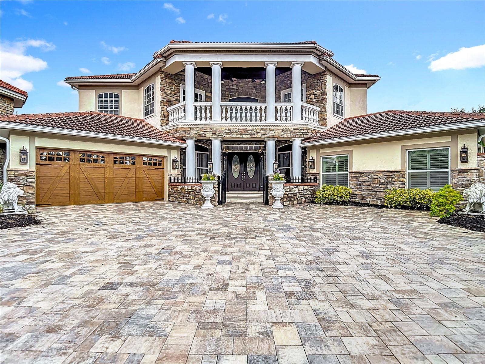 TB8417848 Property Photo