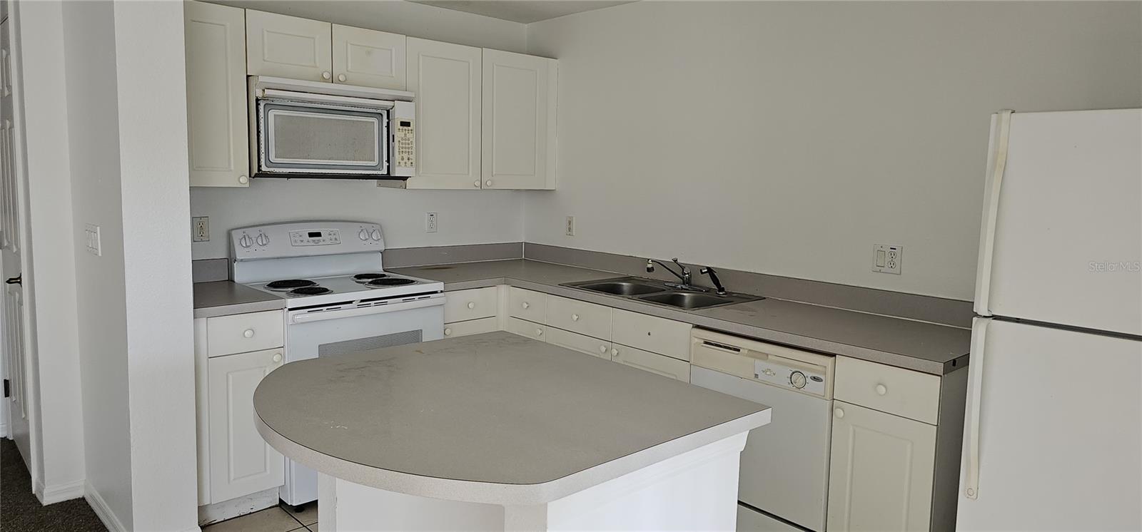 2836 CLUB CORTILE CIR, KISSIMMEE, FL, 34746