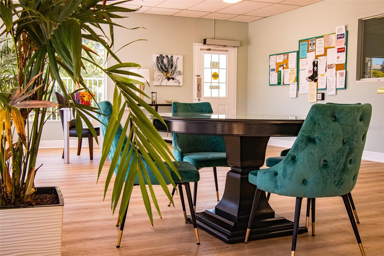 TB8417862 Property Photo