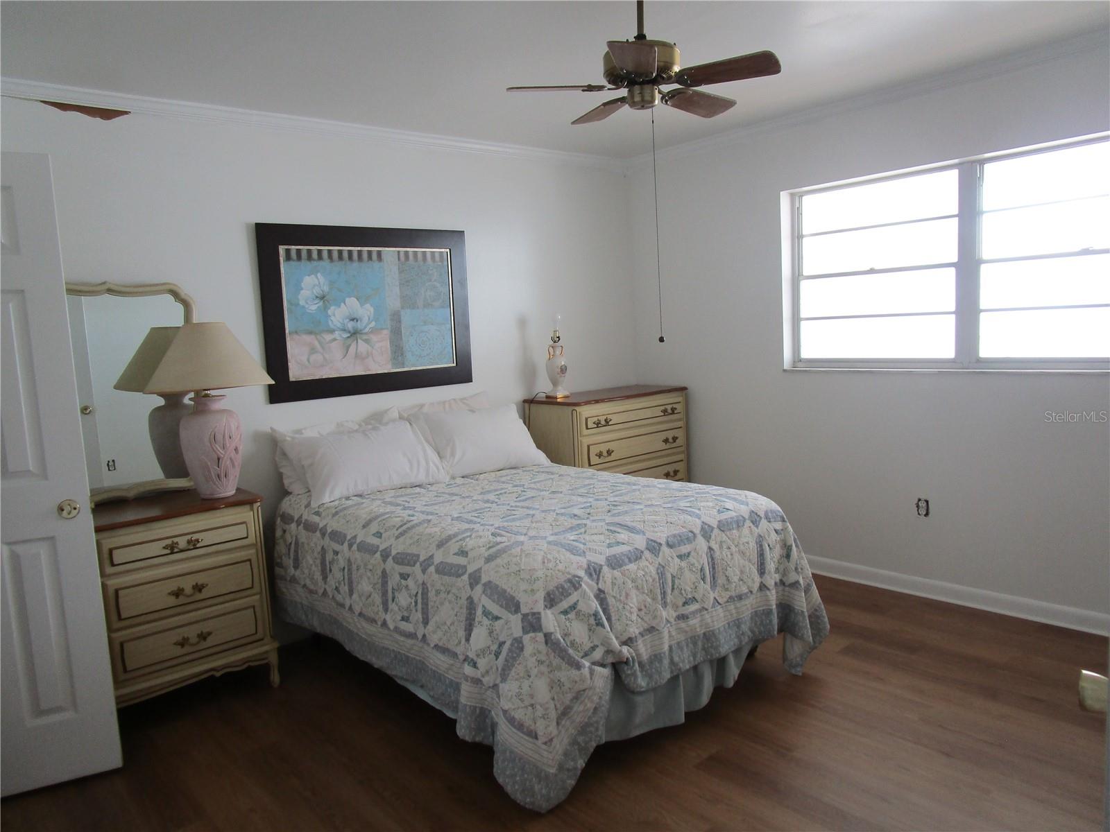 TB8417862 Property Photo