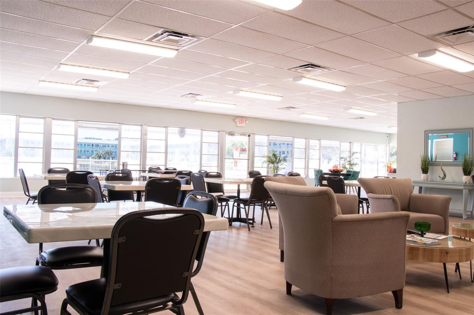 TB8417862 Property Photo