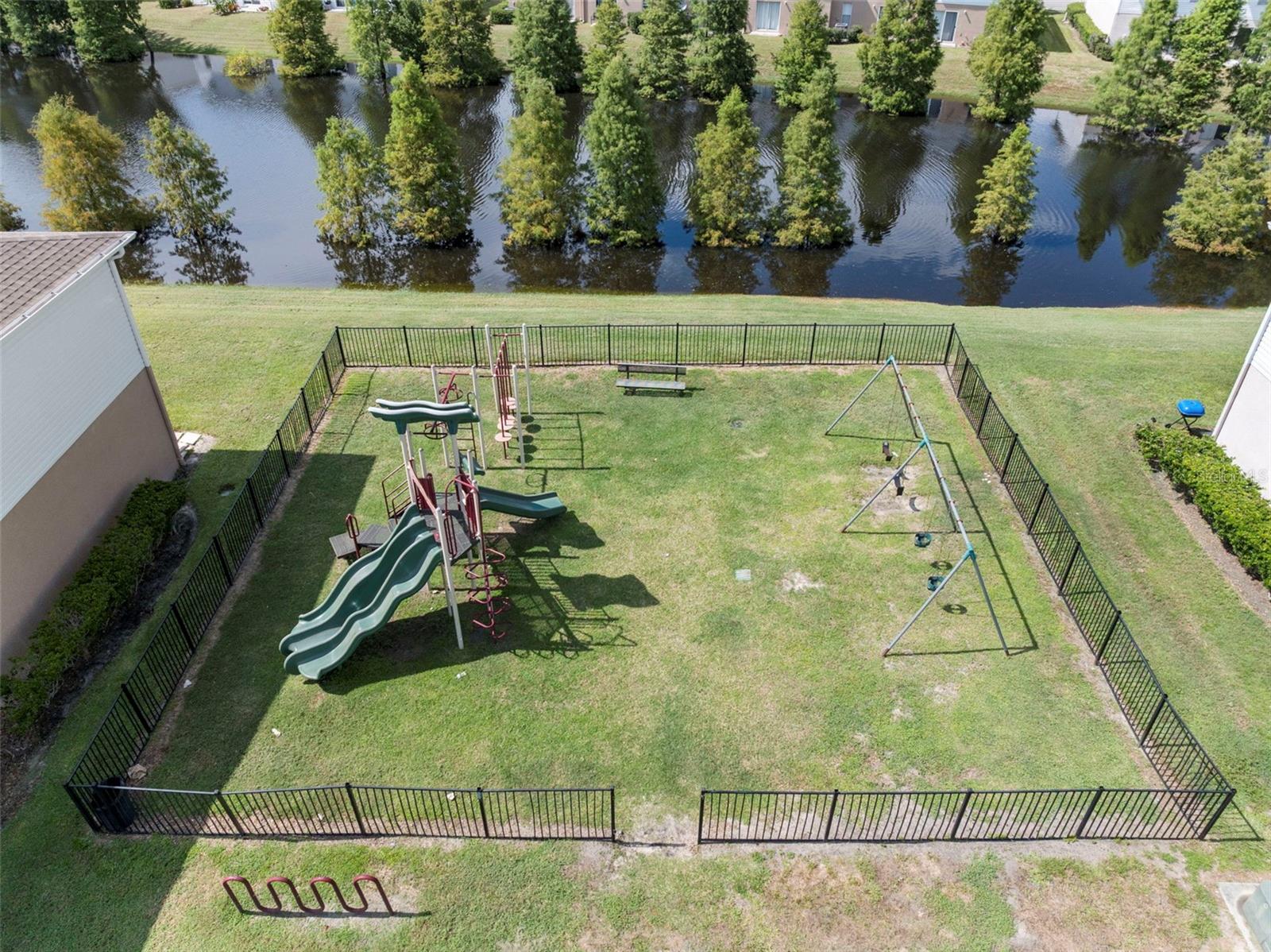 9917 ASHBURN LAKE DR, TAMPA, FL, 33610