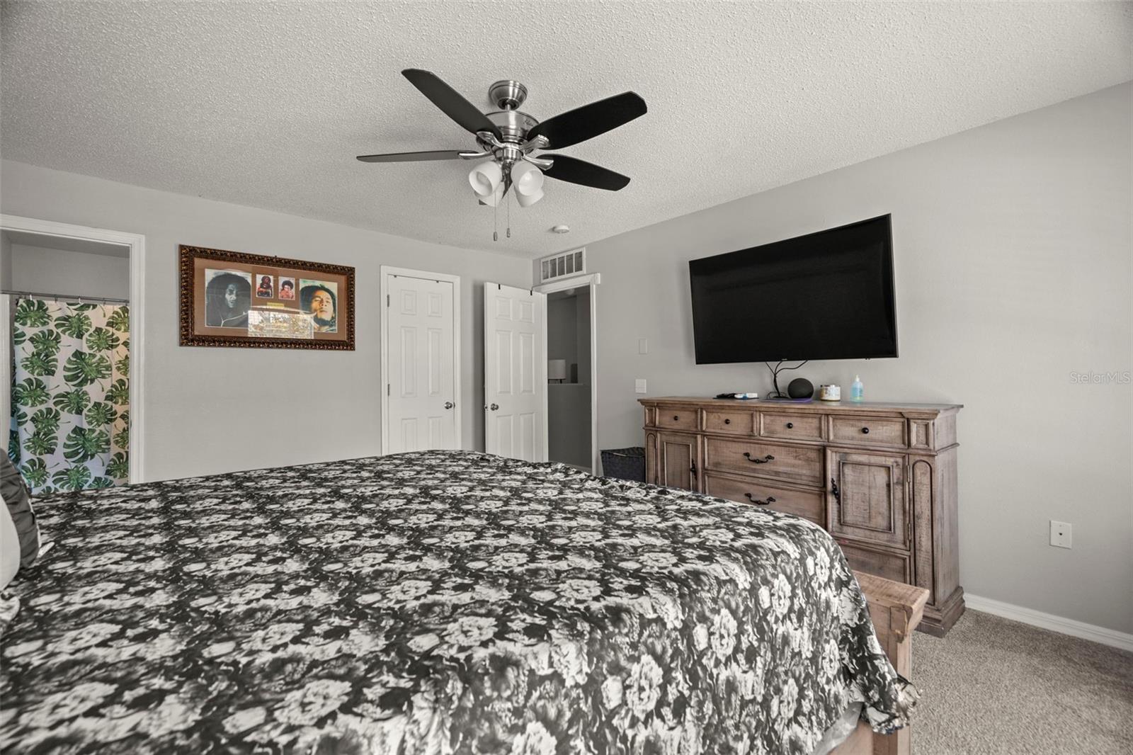 9917 ASHBURN LAKE DR, TAMPA, FL, 33610