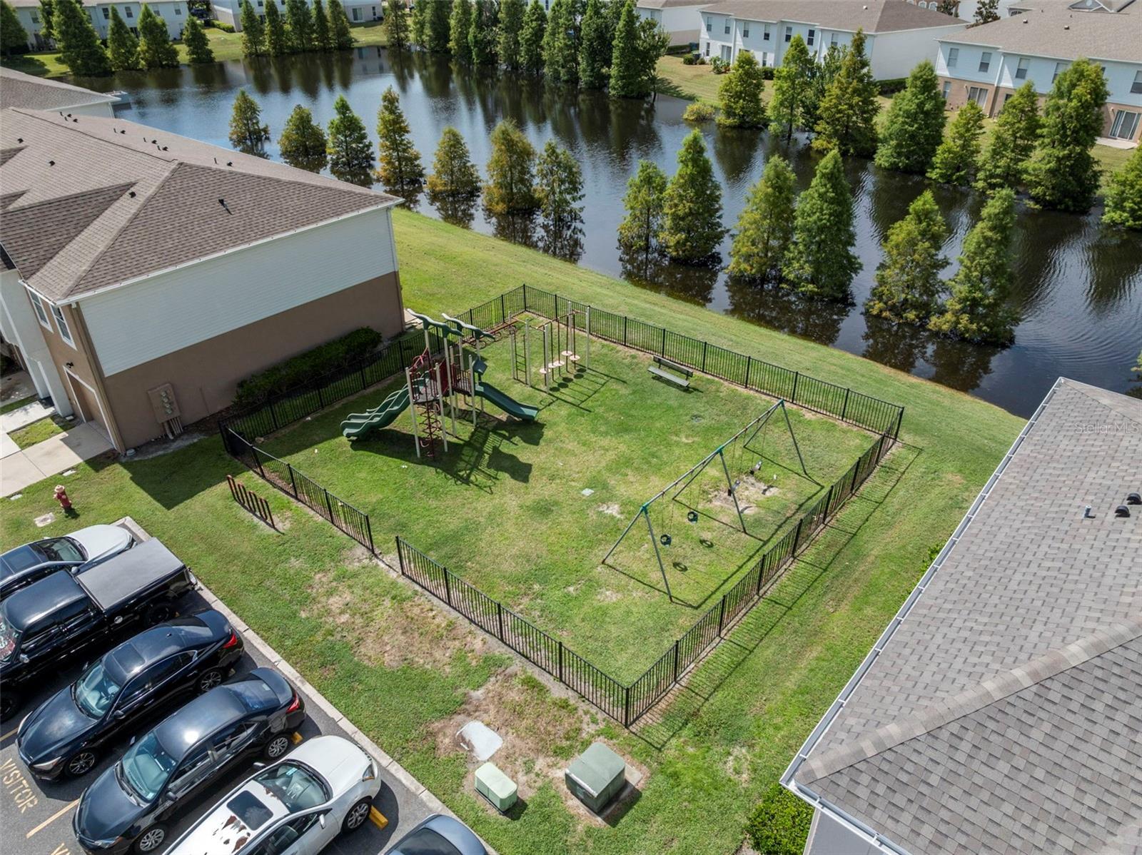 9917 ASHBURN LAKE DR, TAMPA, FL, 33610