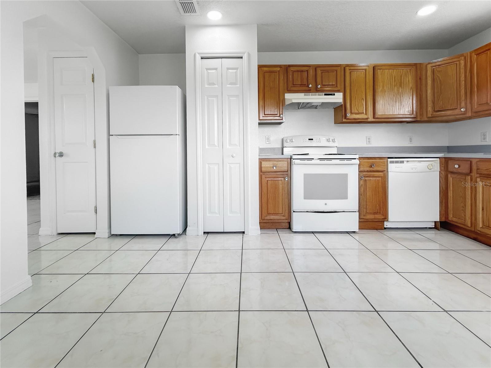 869 ADOUR DR #A/B, KISSIMMEE, FL, 34759