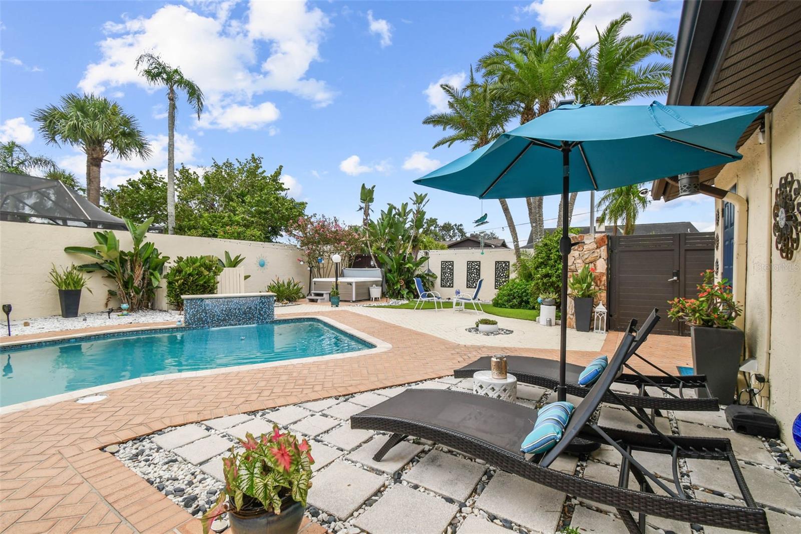 5004 PALOMA DR, TAMPA, FL, 33624