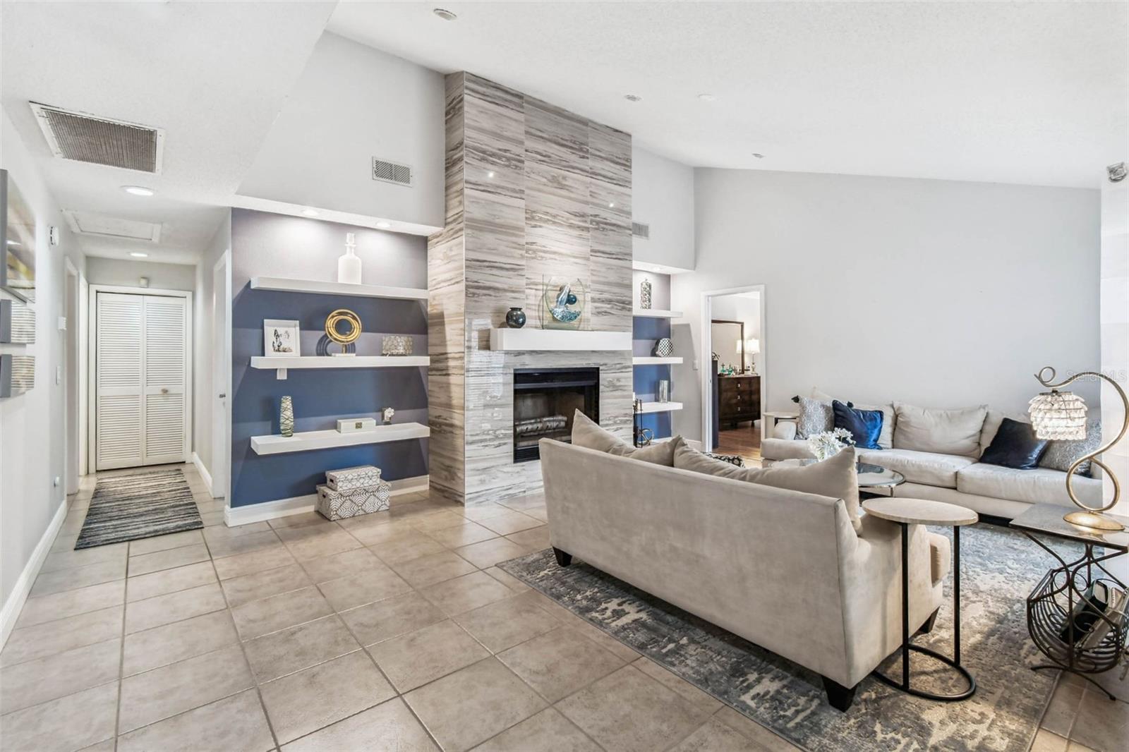 5004 PALOMA DR, TAMPA, FL, 33624